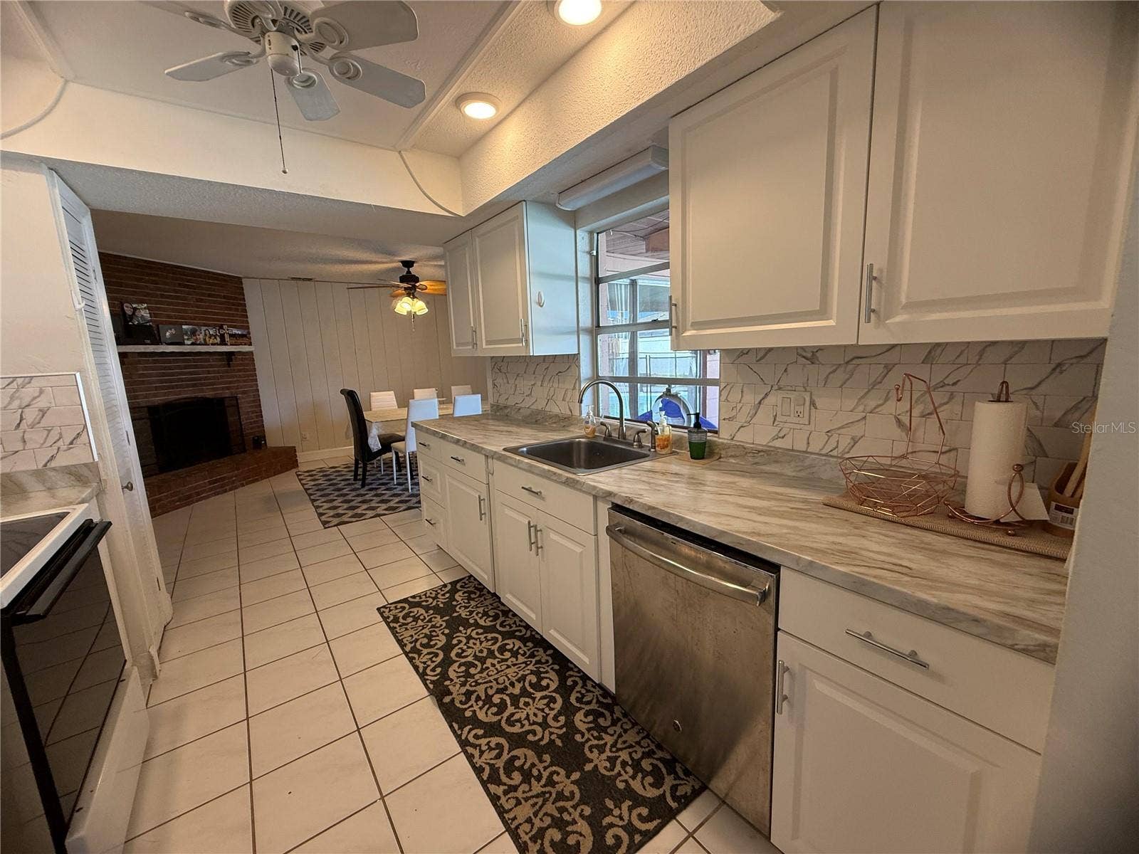409 NEEDLES DRIVE, Port Orange, FL 32127 409 NEEDLES DRIVE, Port Orange, FL 32127