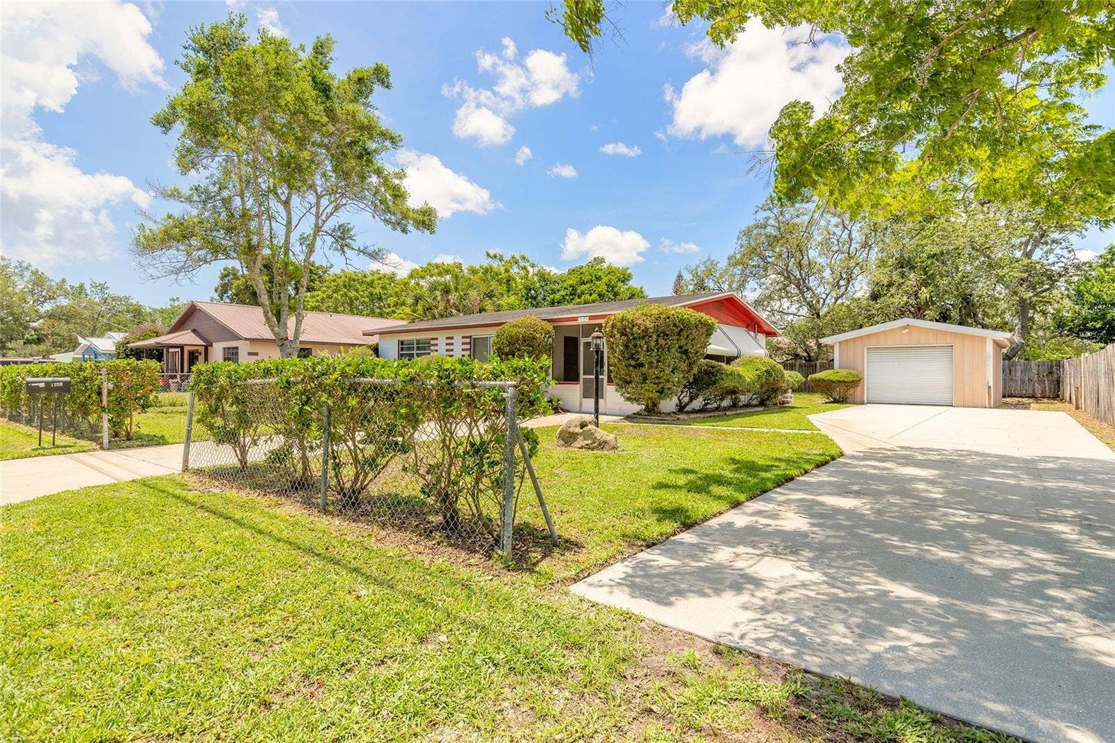 1584 VALENCIA AVENUE, Daytona Beach, FL 32117 1584 VALENCIA AVENUE, Daytona Beach, FL 32117