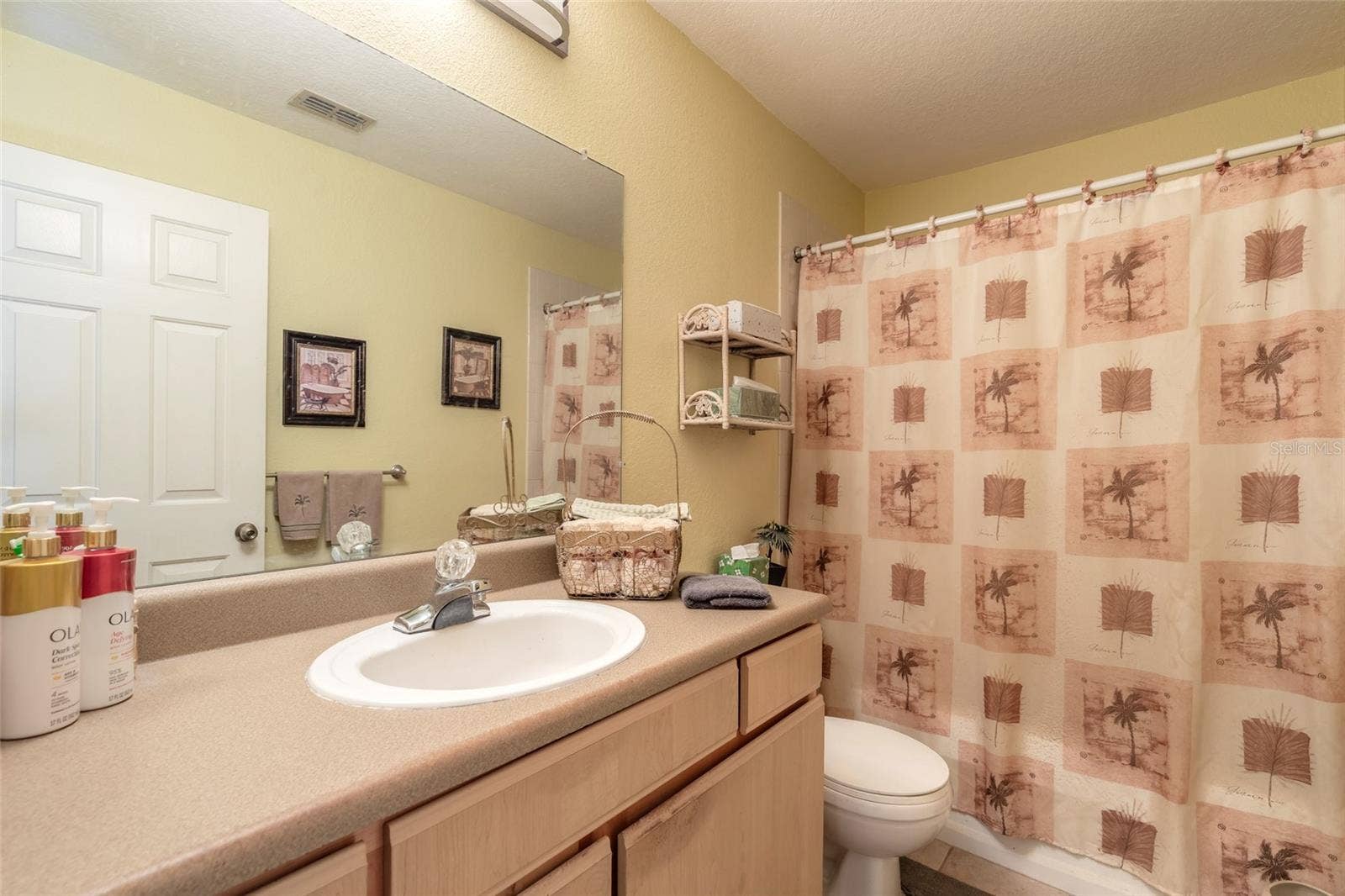 940 VILLAGE TRAIL, #2-208, Port Orange, FL 32127 940 VILLAGE TRAIL, #2-208, Port Orange, FL 32127
