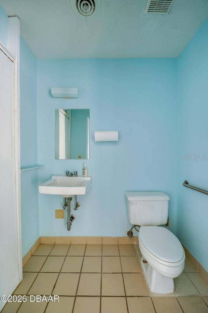 2763 S RIDGEWOOD AVENUE, South Daytona, FL 32119 2763 S RIDGEWOOD AVENUE, South Daytona, FL 32119