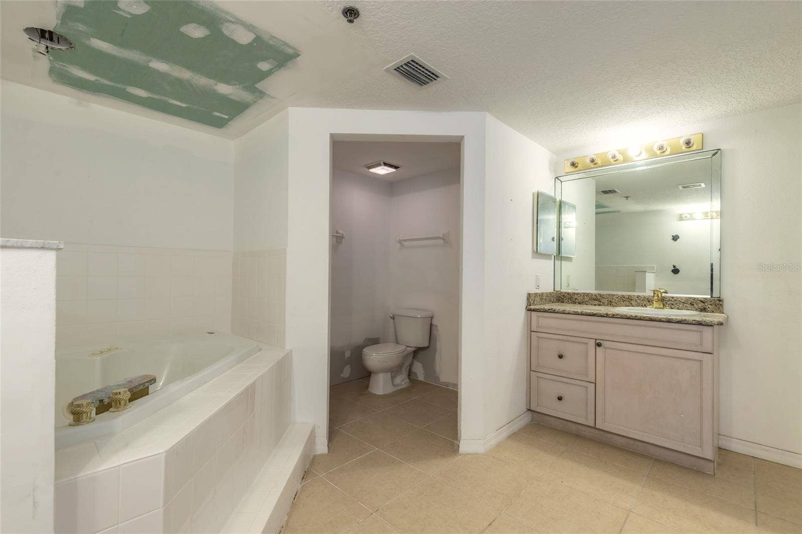 5300 S ATLANTIC AVENUE, #3-605, New Smyrna Beach, FL 32169 Primary Bath