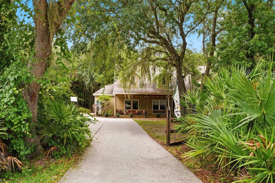 Property photo for 381 N JUNGLE ROAD, Geneva, FL