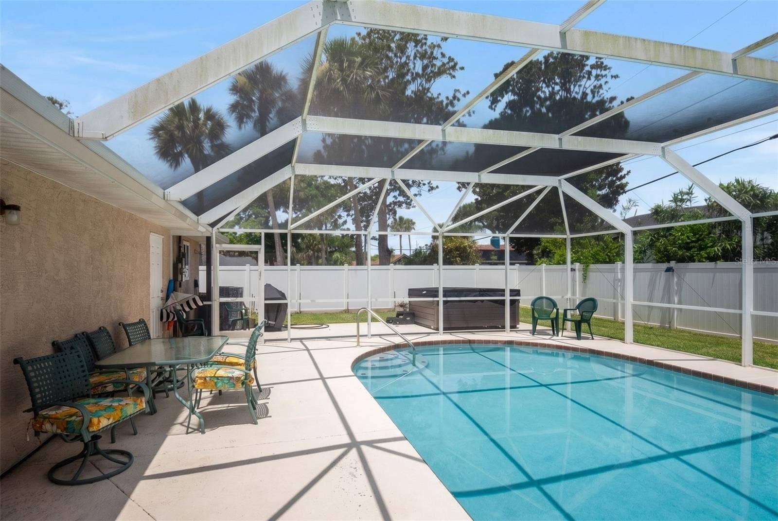 33 SANDCASTLE DRIVE, Ormond Beach, FL 32176 33 SANDCASTLE DRIVE, Ormond Beach, FL 32176