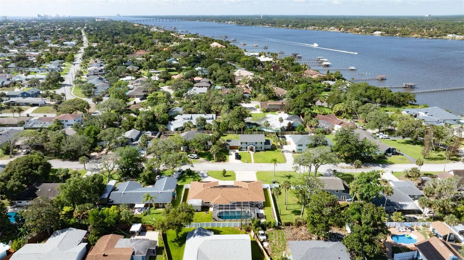 33 SANDCASTLE DRIVE, Ormond Beach, FL 32176 33 SANDCASTLE DRIVE, Ormond Beach, FL 32176
