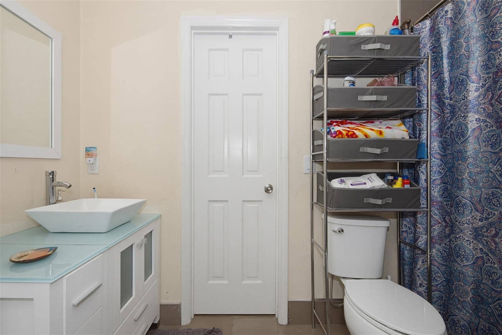33 SANDCASTLE DRIVE, Ormond Beach, FL 32176 33 SANDCASTLE DRIVE, Ormond Beach, FL 32176