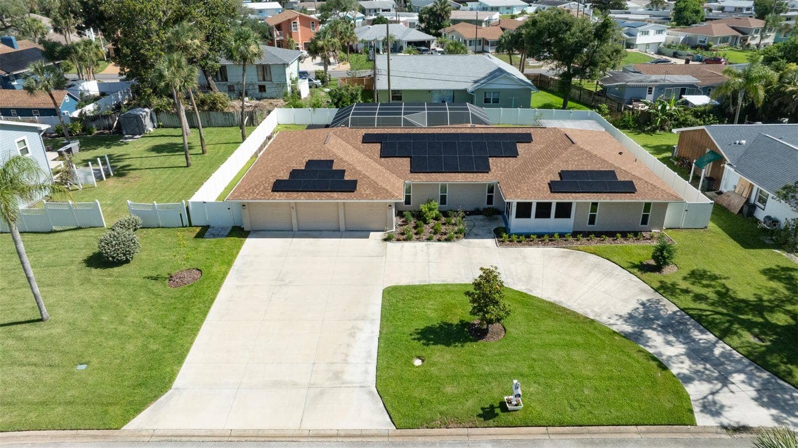 33 SANDCASTLE DRIVE, Ormond Beach, FL 32176 33 SANDCASTLE DRIVE, Ormond Beach, FL 32176