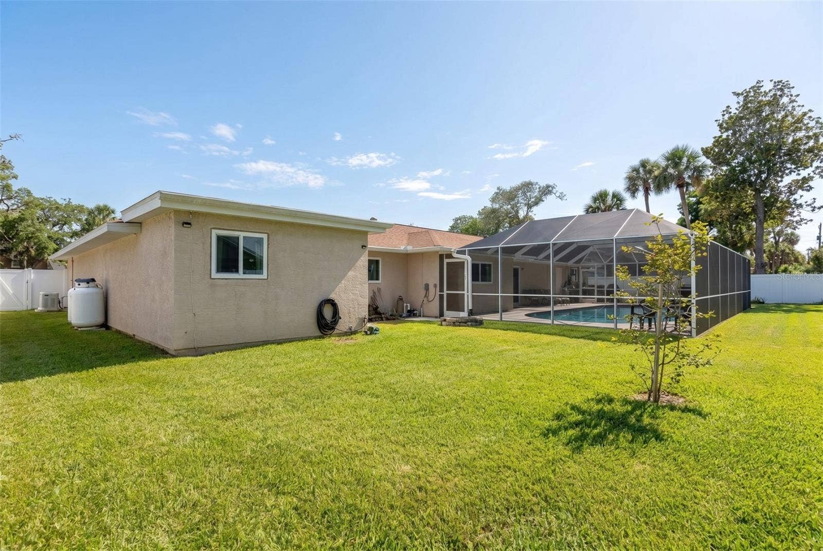 33 SANDCASTLE DRIVE, Ormond Beach, FL 32176 33 SANDCASTLE DRIVE, Ormond Beach, FL 32176