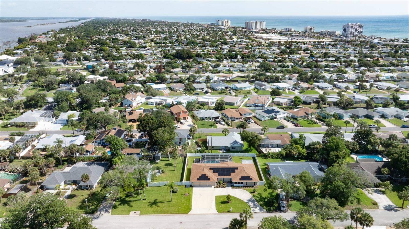 33 SANDCASTLE DRIVE, Ormond Beach, FL 32176 33 SANDCASTLE DRIVE, Ormond Beach, FL 32176