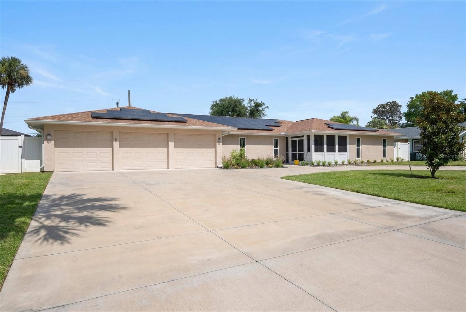 33 SANDCASTLE DRIVE, Ormond Beach, FL 32176 33 SANDCASTLE DRIVE, Ormond Beach, FL 32176
