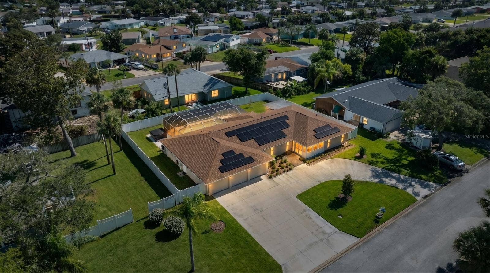 33 SANDCASTLE DRIVE, Ormond Beach, FL 32176 33 SANDCASTLE DRIVE, Ormond Beach, FL 32176
