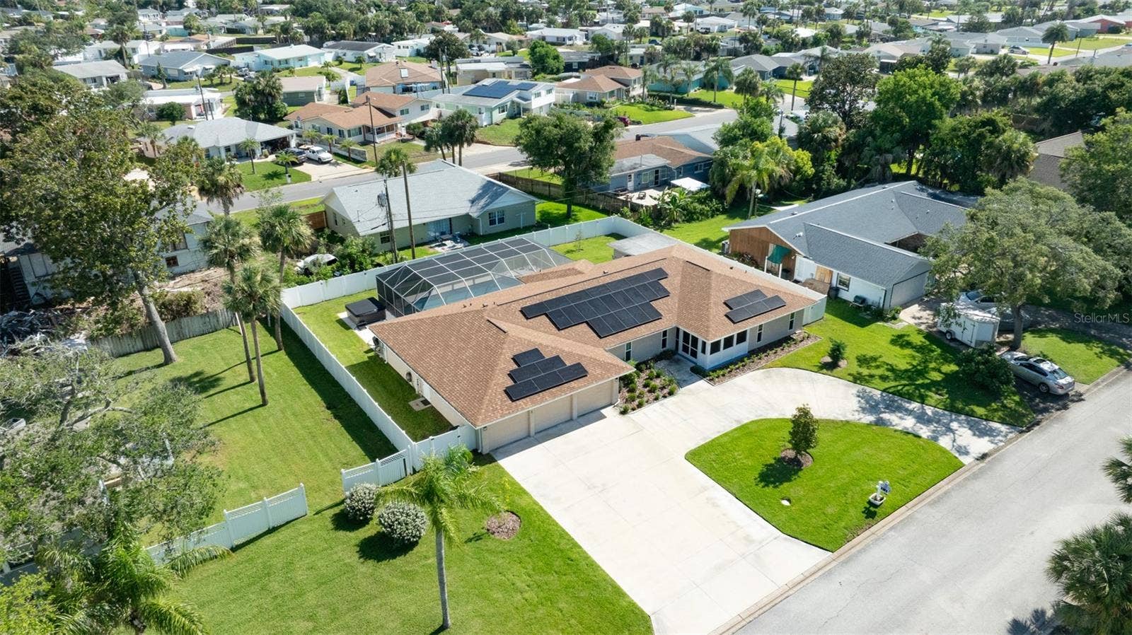 33 SANDCASTLE DRIVE, Ormond Beach, FL 32176 33 SANDCASTLE DRIVE, Ormond Beach, FL 32176