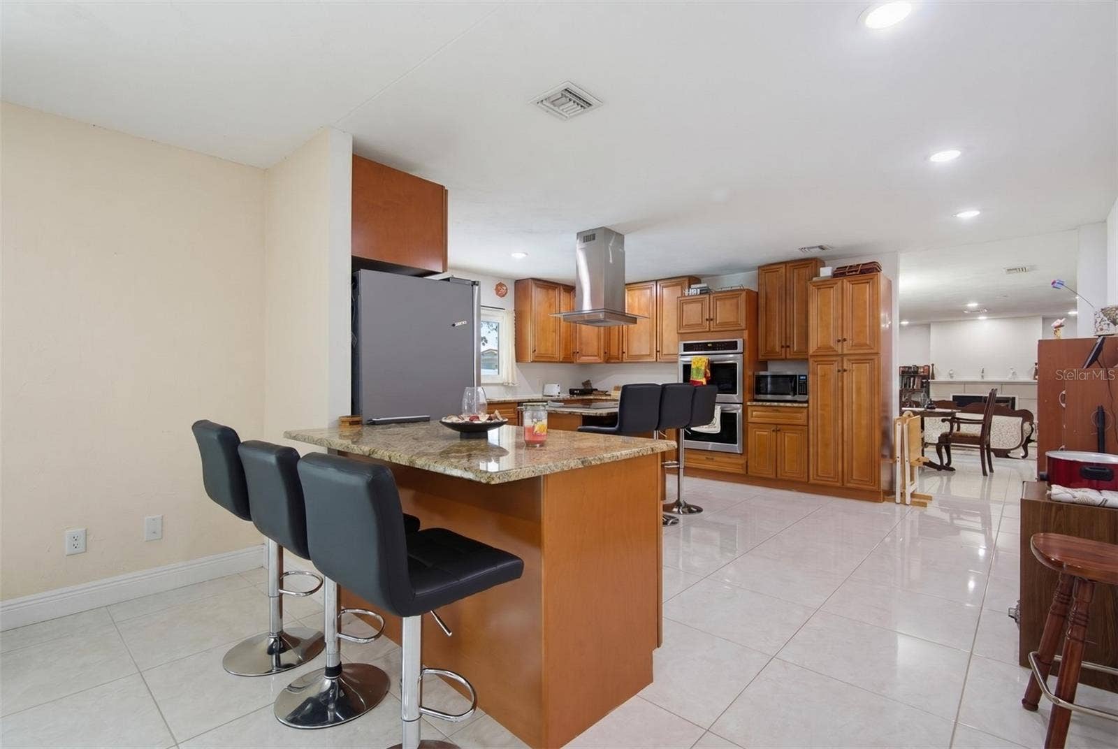 33 SANDCASTLE DRIVE, Ormond Beach, FL 32176 33 SANDCASTLE DRIVE, Ormond Beach, FL 32176