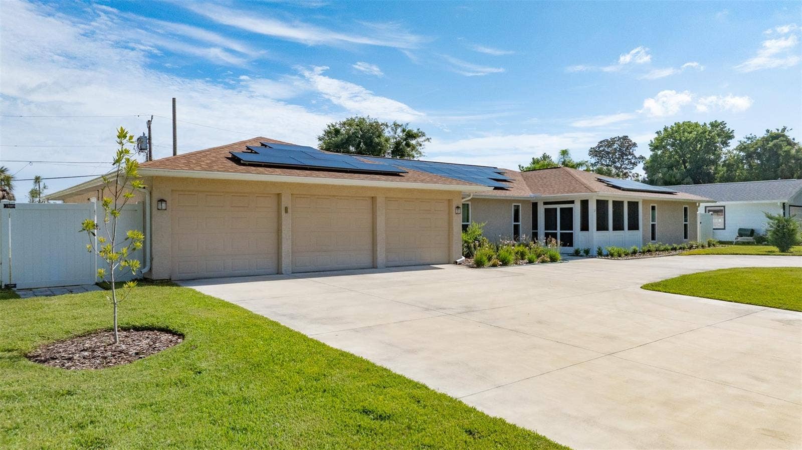33 SANDCASTLE DRIVE, Ormond Beach, FL 32176 33 SANDCASTLE DRIVE, Ormond Beach, FL 32176