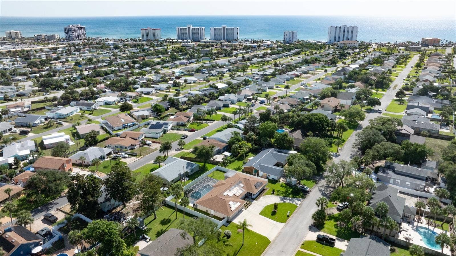 33 SANDCASTLE DRIVE, Ormond Beach, FL 32176 33 SANDCASTLE DRIVE, Ormond Beach, FL 32176