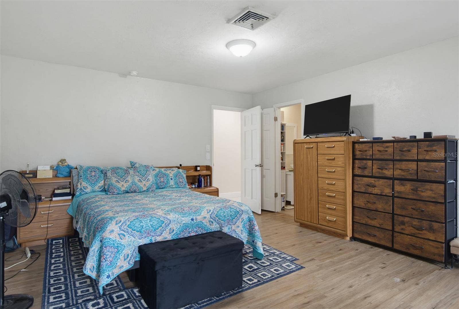 33 SANDCASTLE DRIVE, Ormond Beach, FL 32176 33 SANDCASTLE DRIVE, Ormond Beach, FL 32176