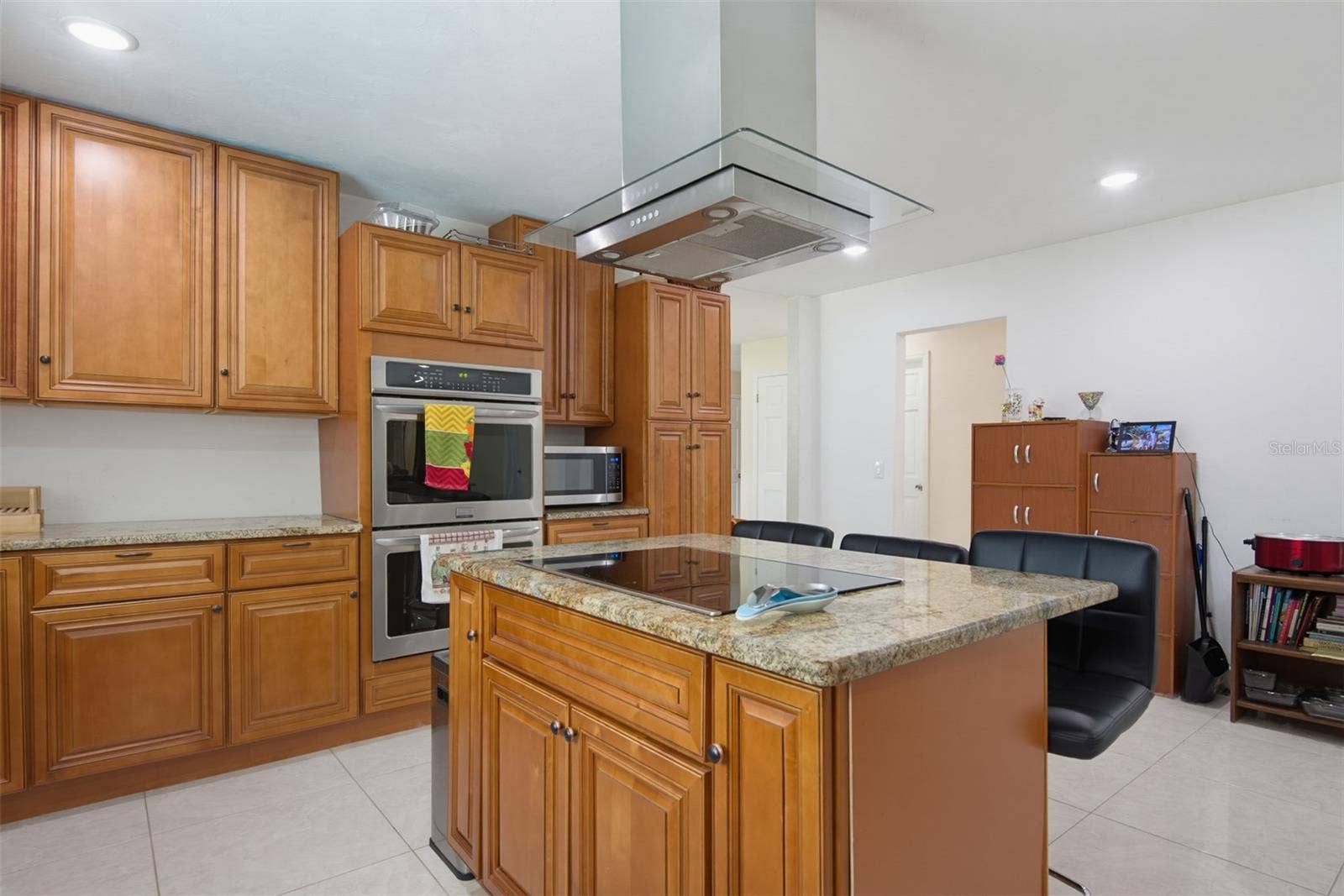 33 SANDCASTLE DRIVE, Ormond Beach, FL 32176 33 SANDCASTLE DRIVE, Ormond Beach, FL 32176