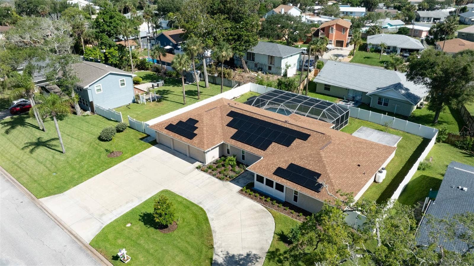 33 SANDCASTLE DRIVE, Ormond Beach, FL 32176 33 SANDCASTLE DRIVE, Ormond Beach, FL 32176