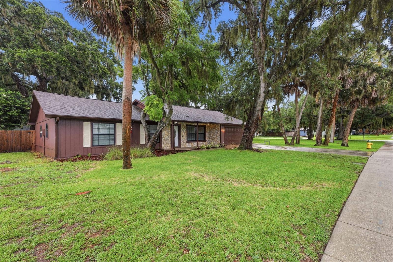 483 SPRUCEVIEW DRIVE, Port Orange, FL 32127