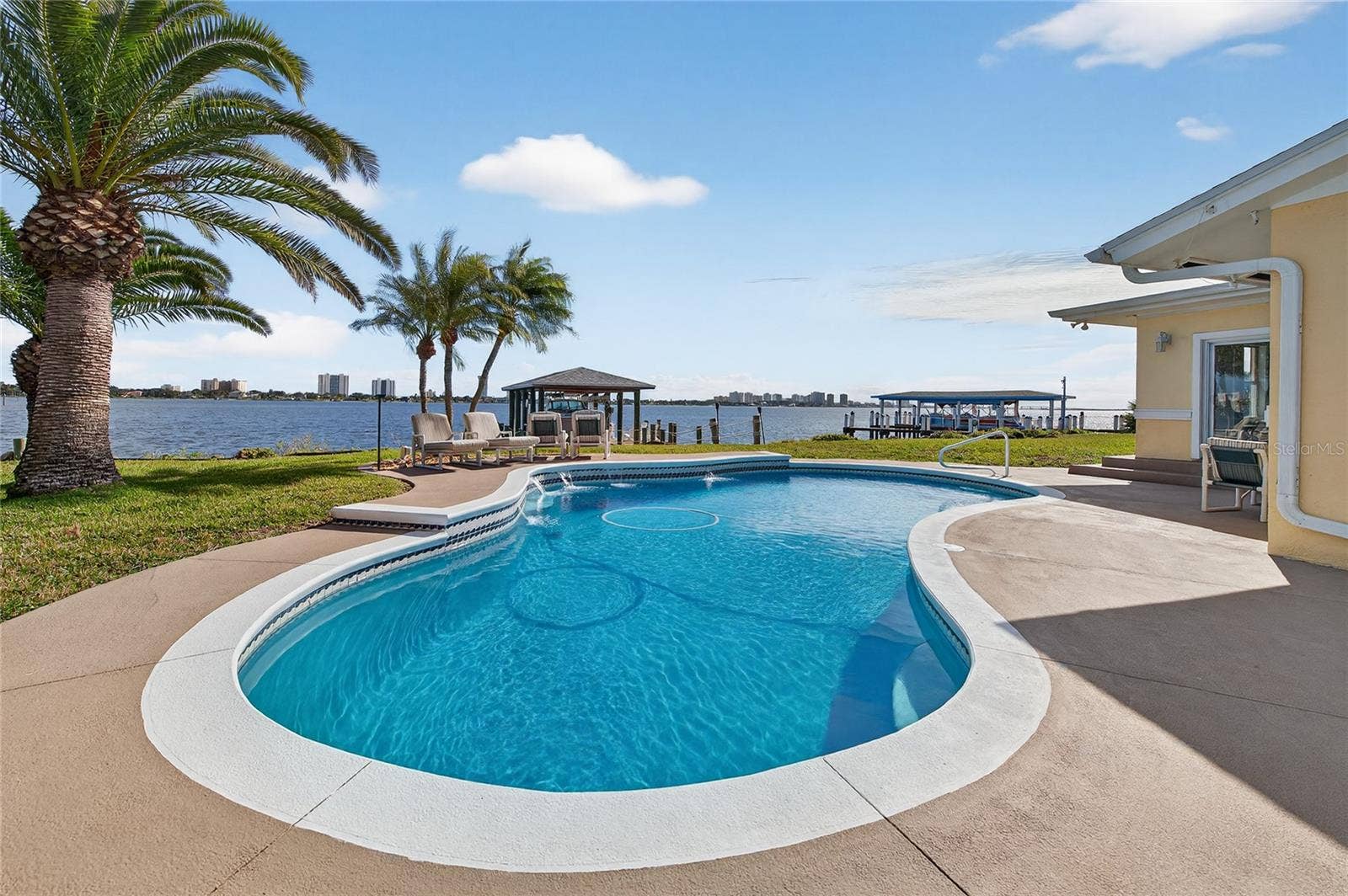 130 REEF ROAD, South Daytona, FL 32119 130 REEF ROAD, South Daytona, FL 32119