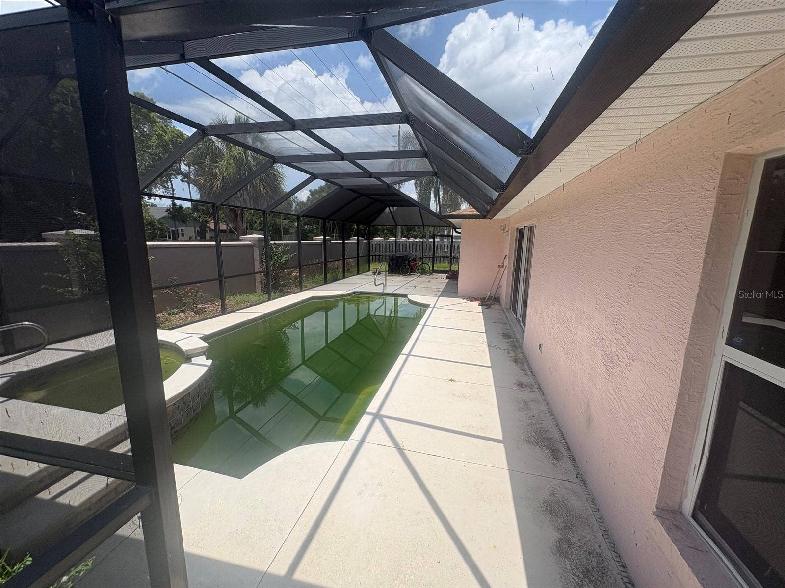 128 SPINNAKER CIRCLE, South Daytona, FL 32119