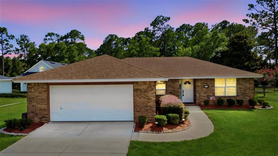Property photo for 687 WINTERBERRY TRAIL, Deland, FL