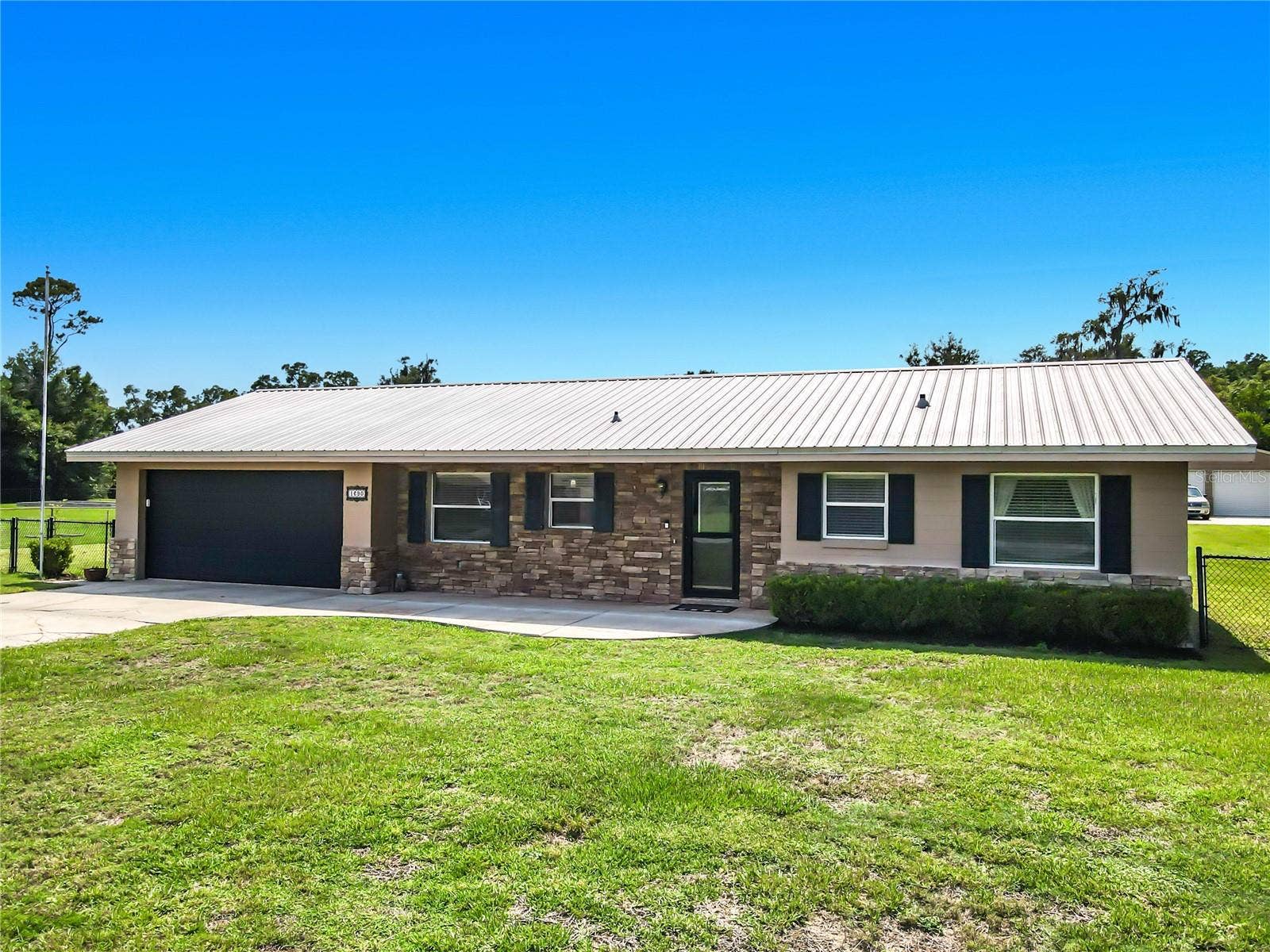 1690 N CLARA AVENUE, Deland, FL 32720 1690 N CLARA AVENUE, Deland, FL 32720