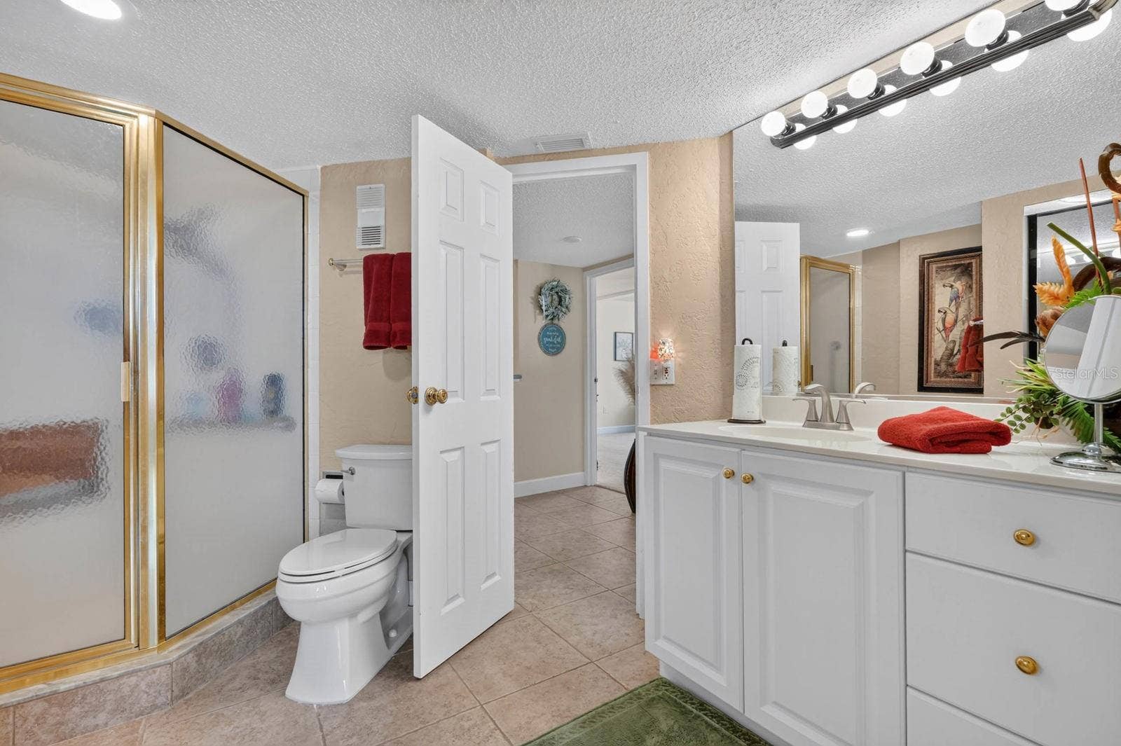 925 N HALIFAX AVENUE, #403, Daytona Beach, FL 32118 925 N HALIFAX AVENUE, #403, Daytona Beach, FL 32118