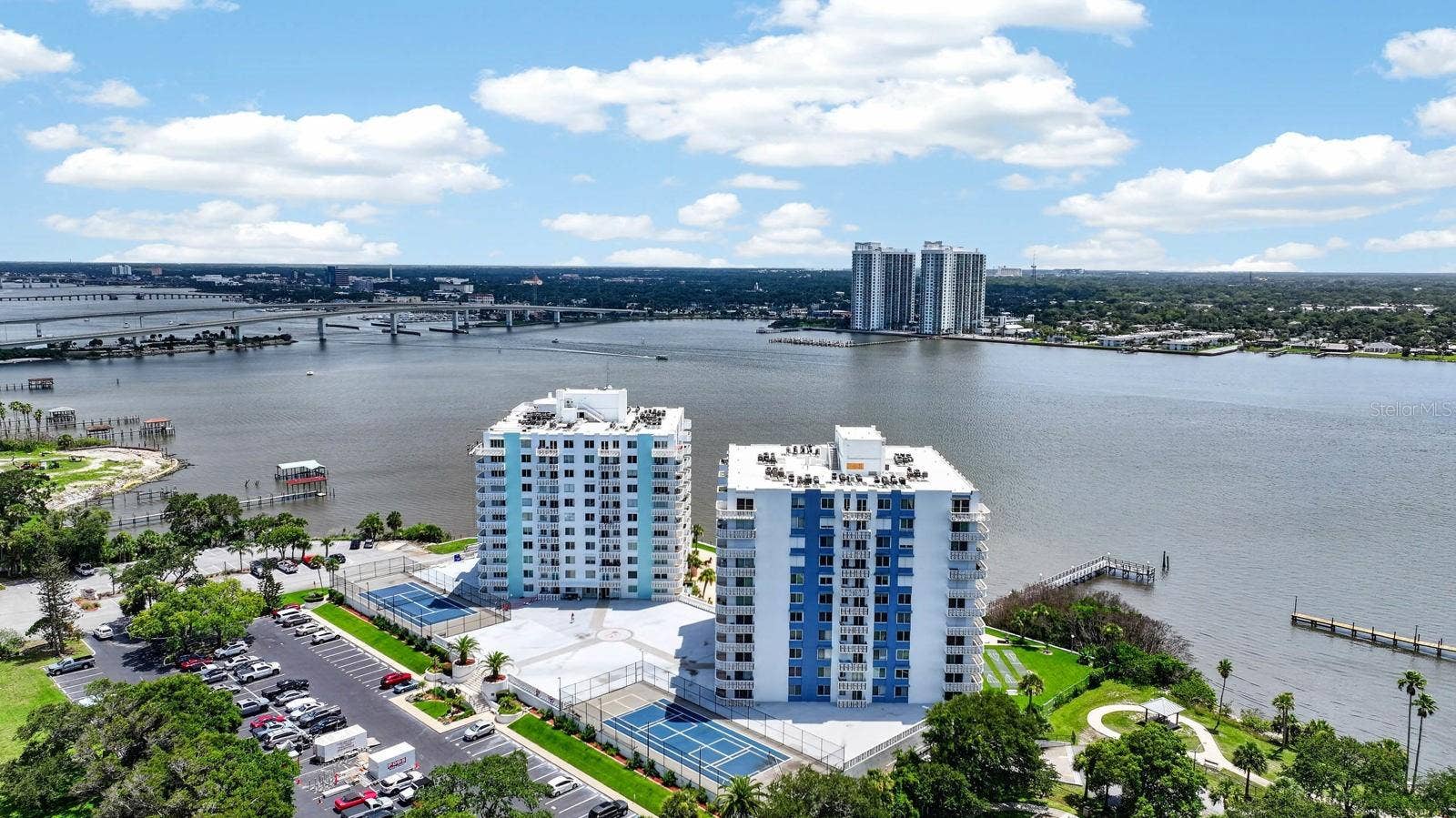 925 N HALIFAX AVENUE, #403, Daytona Beach, FL 32118 925 N HALIFAX AVENUE, #403, Daytona Beach, FL 32118