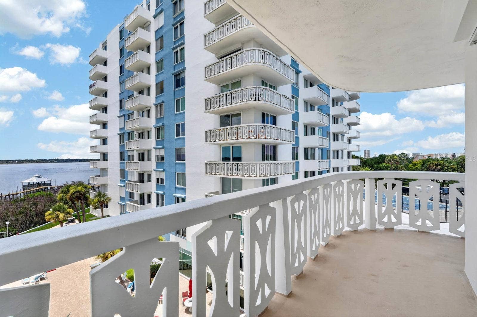 925 N HALIFAX AVENUE, #403, Daytona Beach, FL 32118 925 N HALIFAX AVENUE, #403, Daytona Beach, FL 32118
