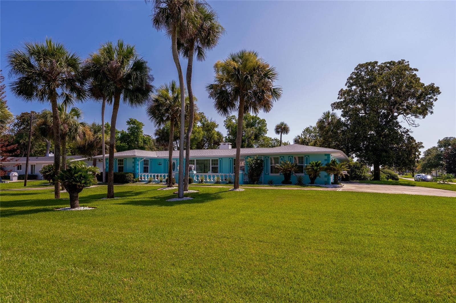 697 JOHN ANDERSON DRIVE, Ormond Beach, FL 32176 Deep front yard
