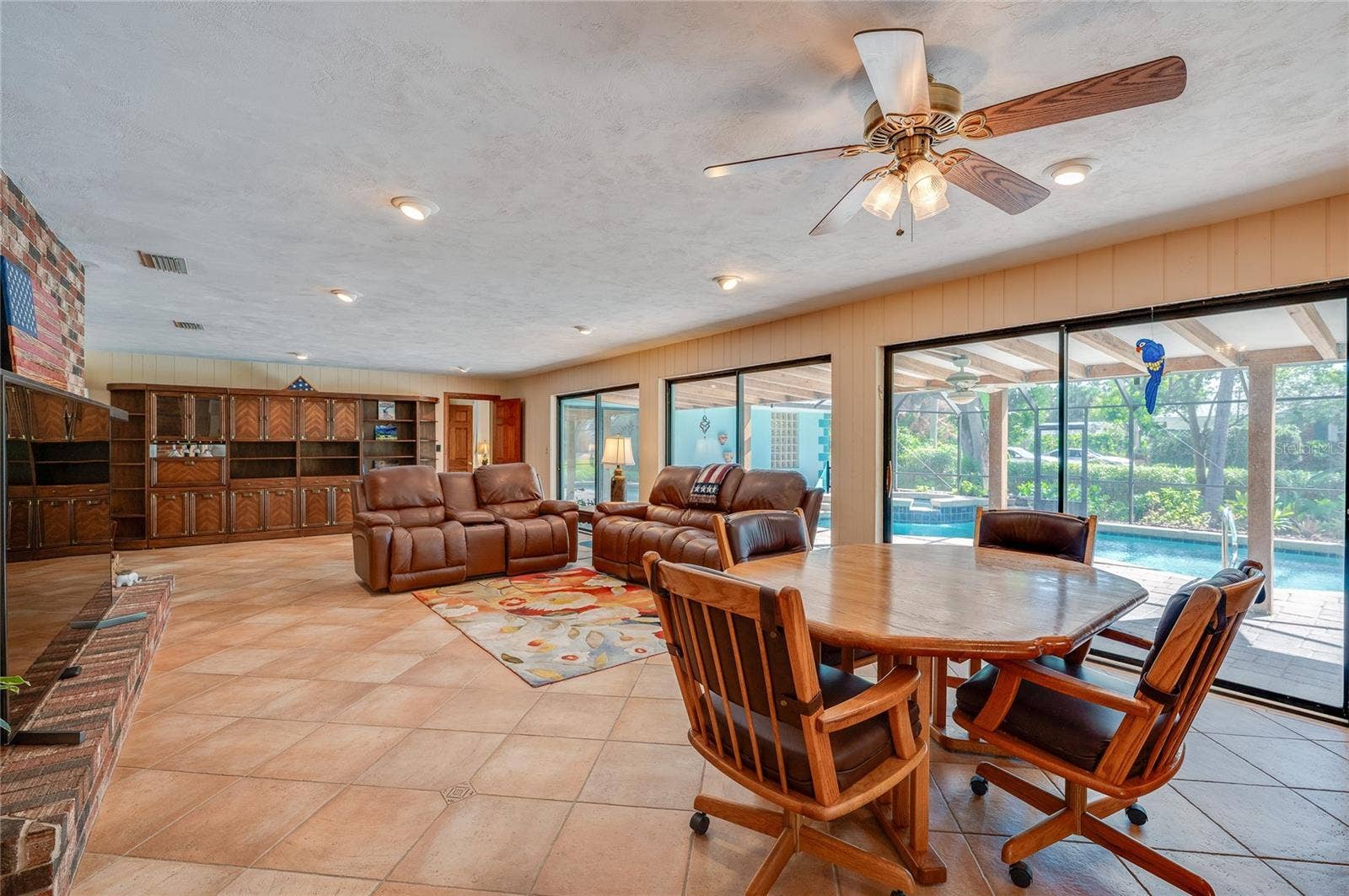 697 JOHN ANDERSON DRIVE, Ormond Beach, FL 32176 Breakfast area to family room