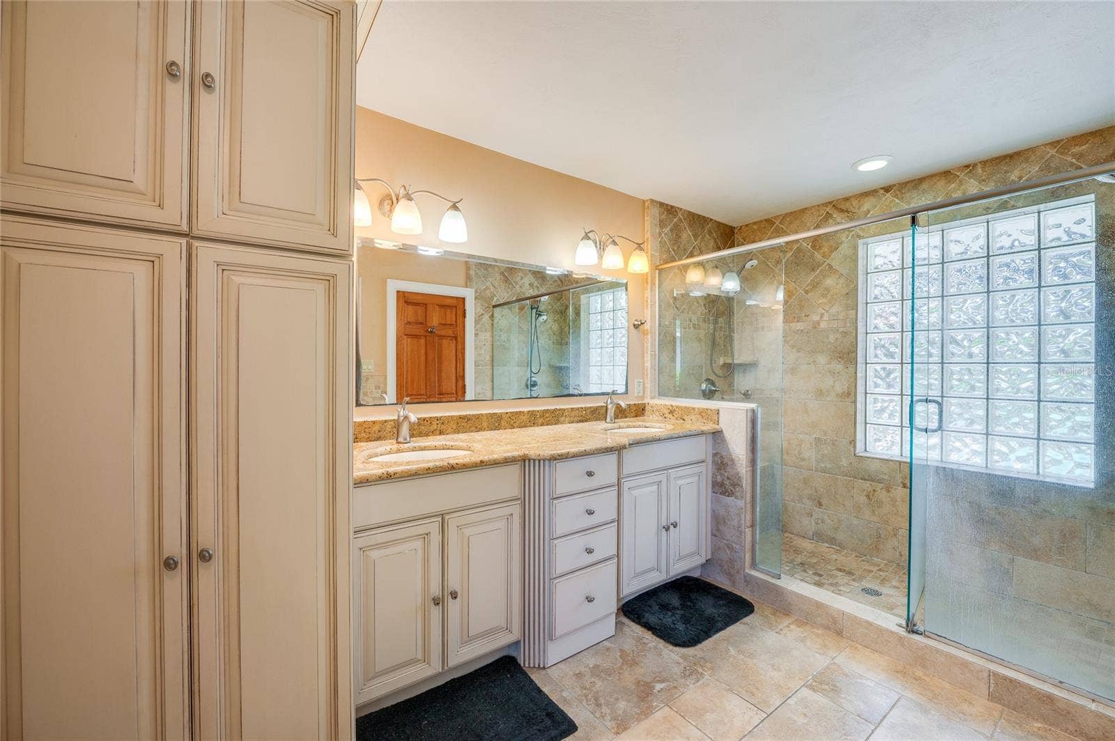 697 JOHN ANDERSON DRIVE, Ormond Beach, FL 32176 Primary bathroom