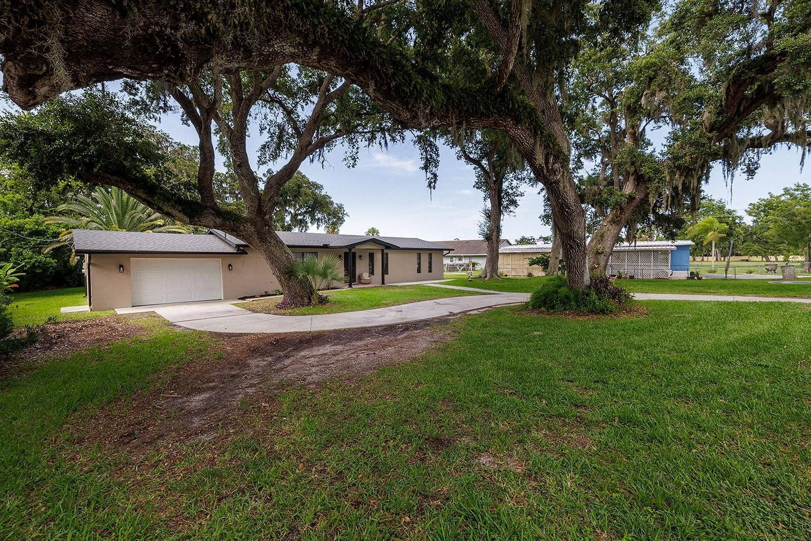 764 REED CANAL ROAD, South Daytona, FL 32119 764 REED CANAL ROAD, South Daytona, FL 32119