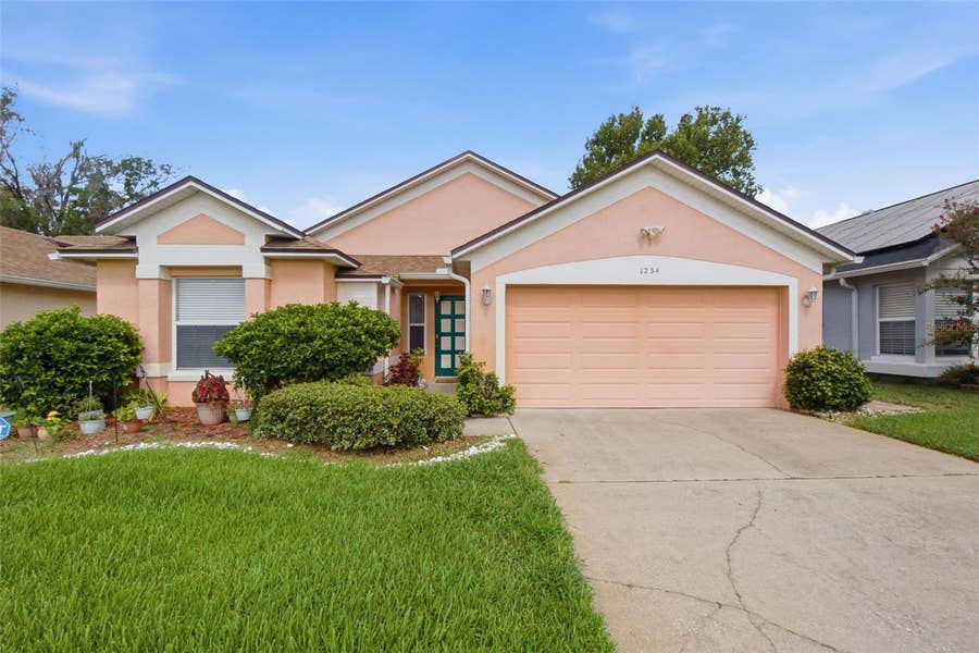 Property photo for 1234 LAKE BLUE CIRCLE, Apopka, FL