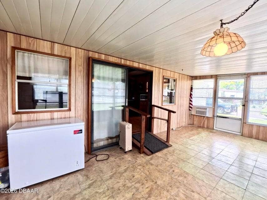 725 MARSHALL CIRCLE, Port Orange, FL 32127