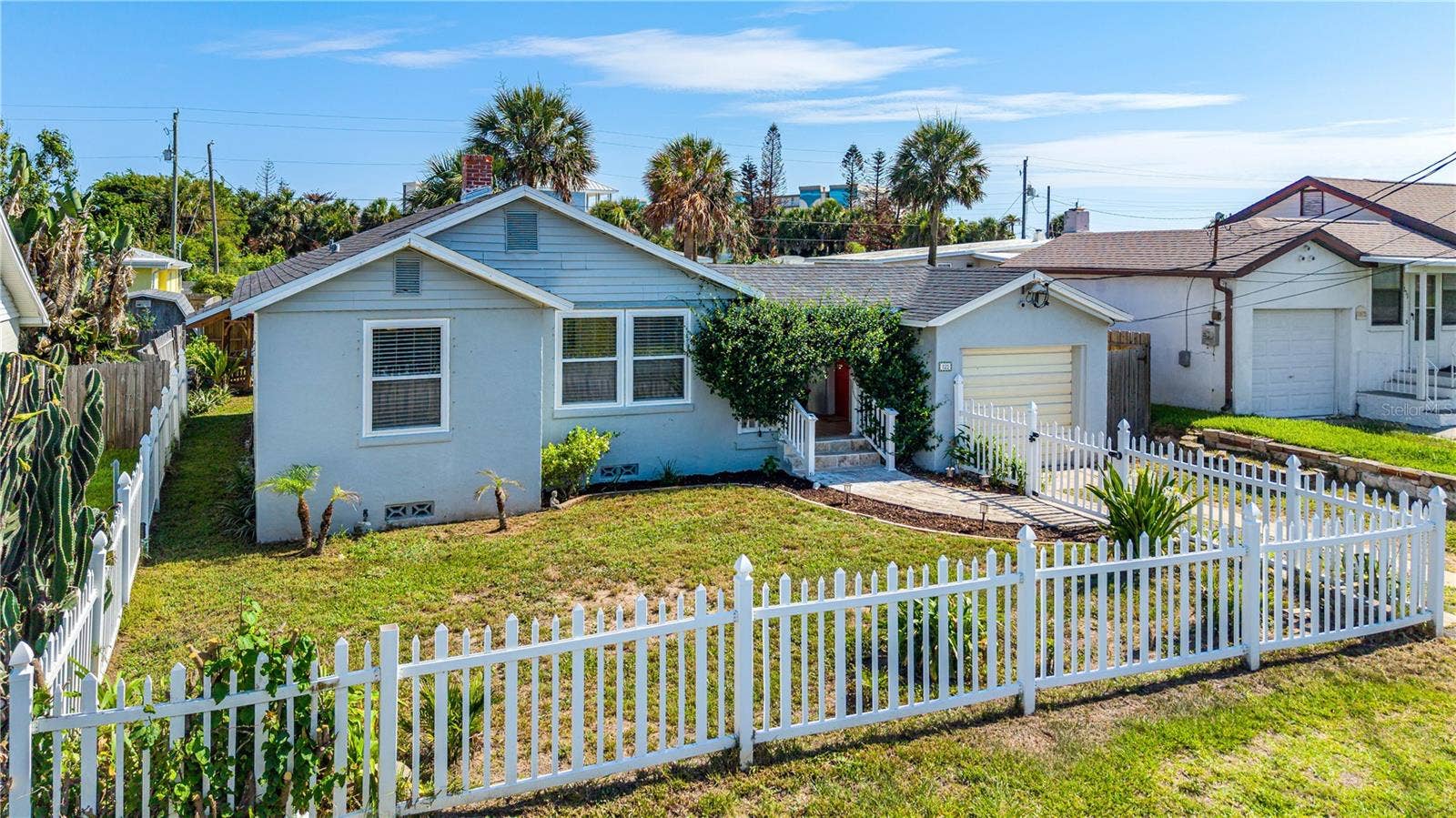 129 ROSALYN AVENUE, Daytona Beach, FL 32118 129 ROSALYN AVENUE, Daytona Beach, FL 32118