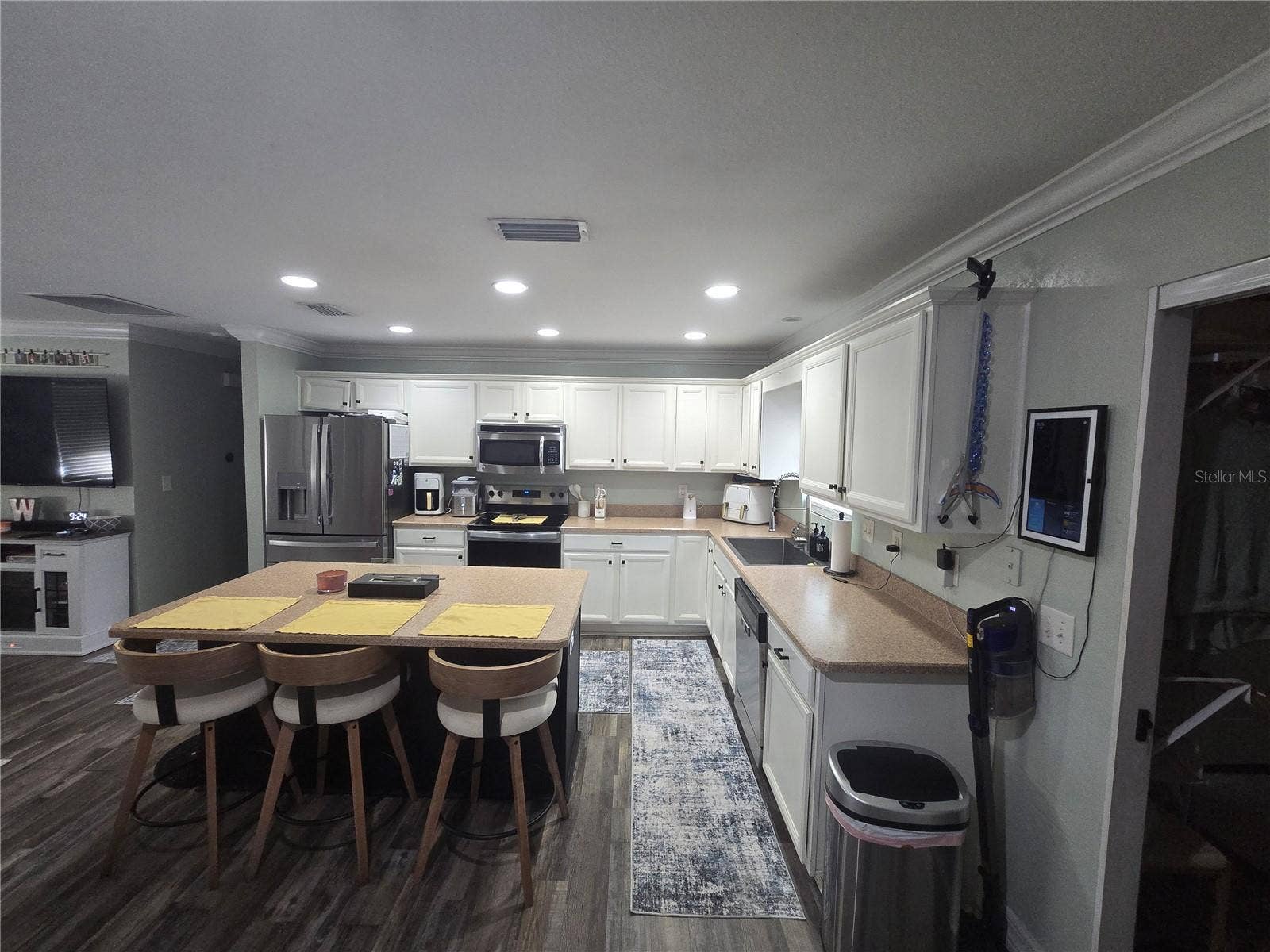 340 S CENTER STREET, Ormond Beach, FL 32174 Kitchen