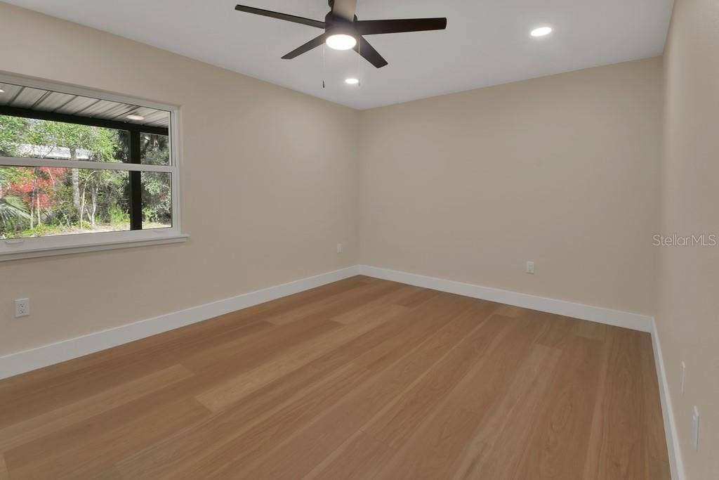 Spacious Bedroom 4-downstairs