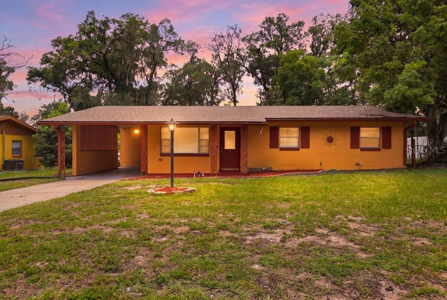 Property photo for 812 W FRANKLIN AVENUE, DeLand, FL