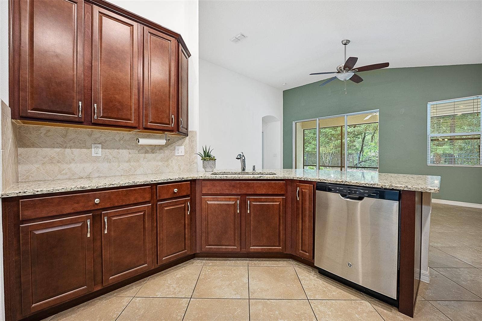 740 PREAKNESS CIRCLE, Deland, FL 32724