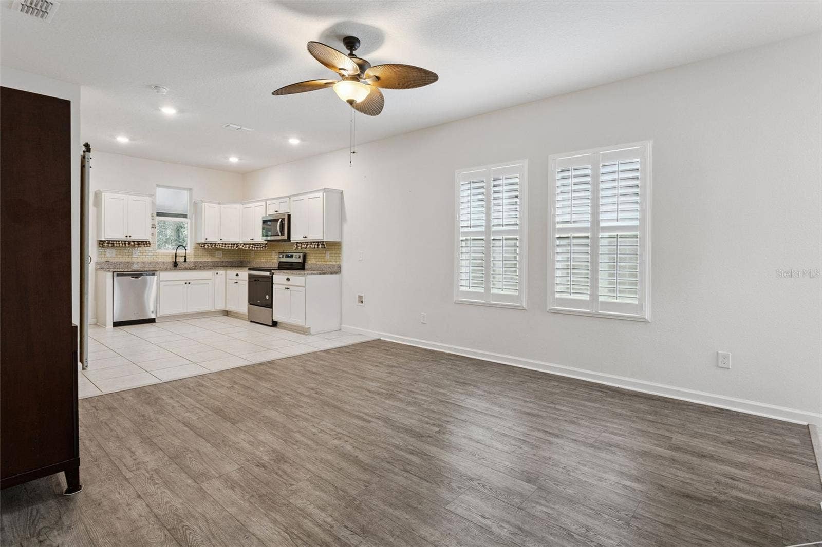 2059 CADES COVE WAY, Deland, FL 32720