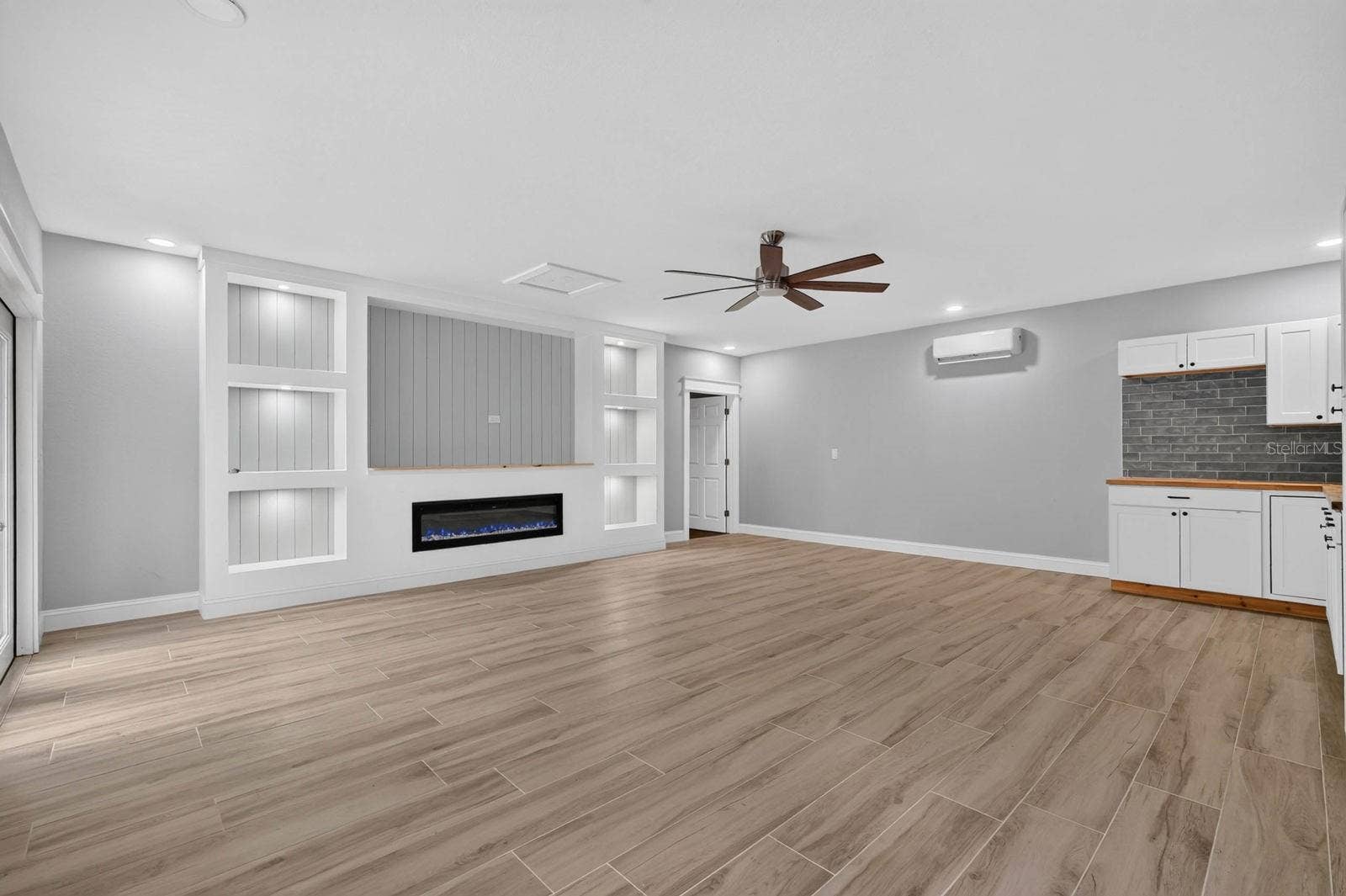 3798 BREEZY COURT, Ormond Beach, FL 32174 3798 BREEZY COURT, Ormond Beach, FL 32174