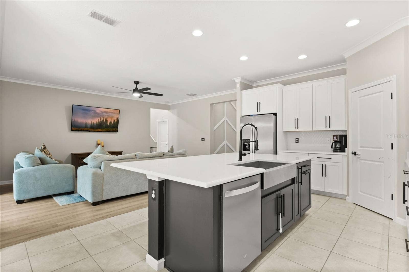 726 PORTER RYE AVENUE, Debary, FL 32713 726 PORTER RYE AVENUE, Debary, FL 32713