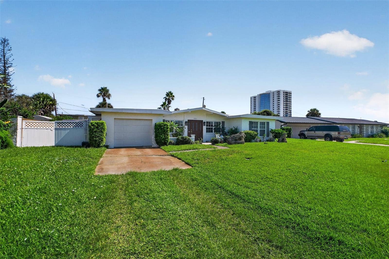 2525 CORAL WAY W, Daytona Beach, FL 32118 2525 CORAL WAY W, Daytona Beach, FL 32118