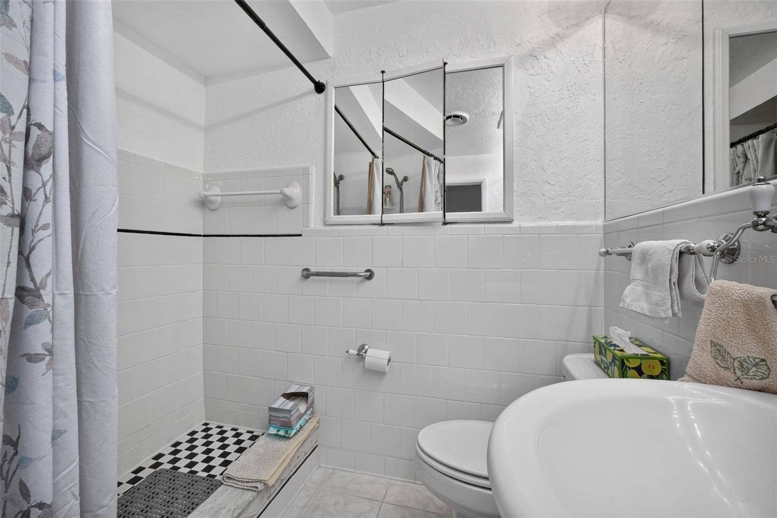 2525 CORAL WAY W, Daytona Beach, FL 32118 2525 CORAL WAY W, Daytona Beach, FL 32118