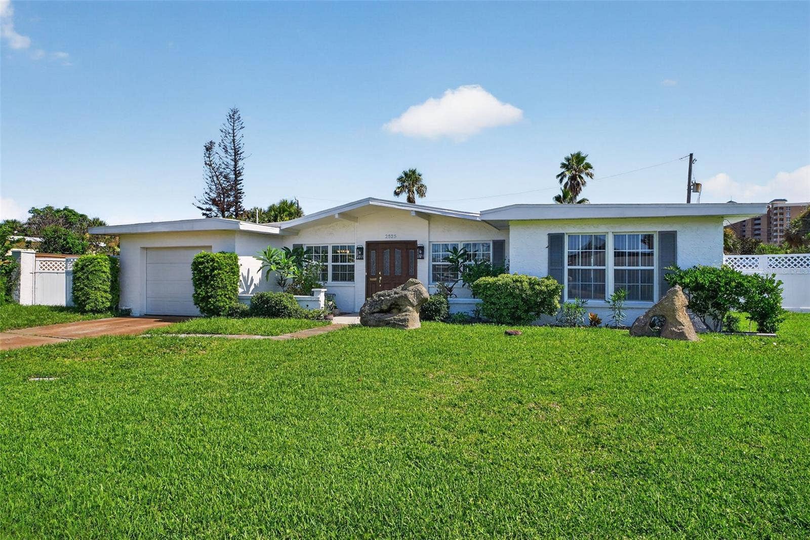 2525 CORAL WAY W, Daytona Beach, FL 32118 2525 CORAL WAY W, Daytona Beach, FL 32118