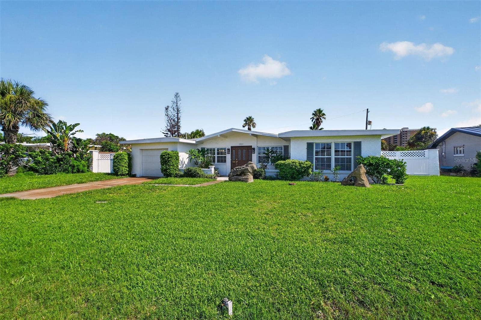2525 CORAL WAY W, Daytona Beach, FL 32118 2525 CORAL WAY W, Daytona Beach, FL 32118