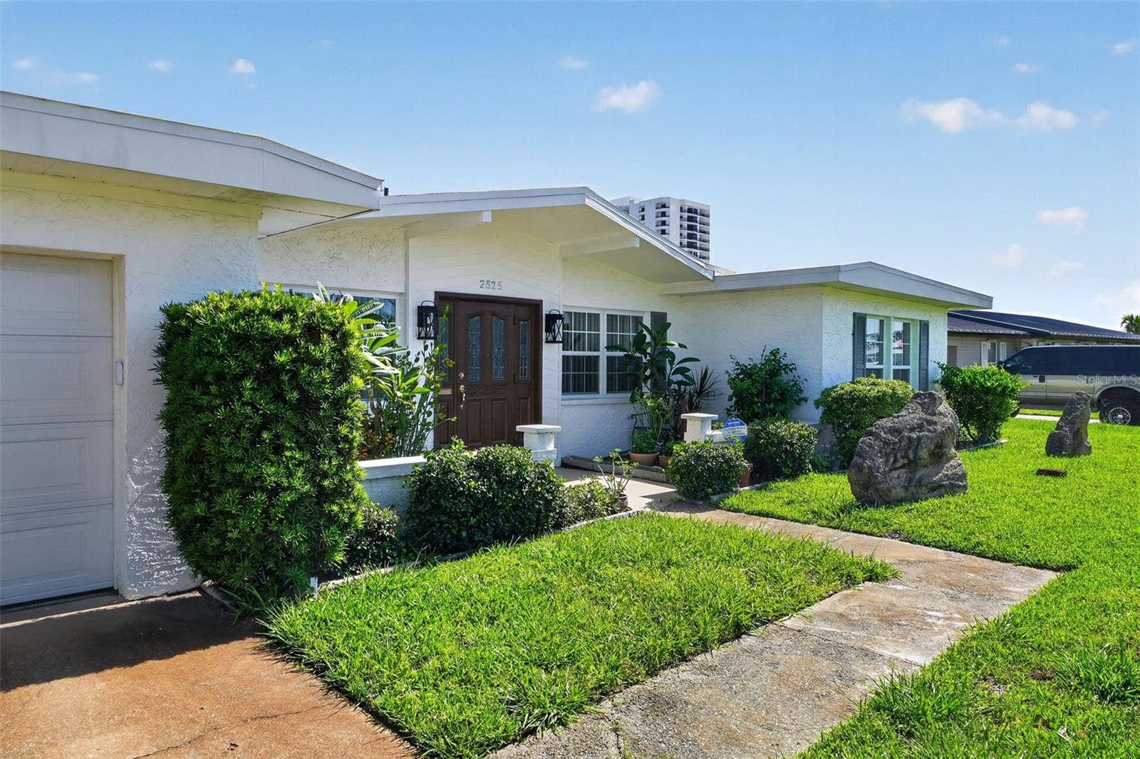 2525 CORAL WAY W, Daytona Beach, FL 32118 2525 CORAL WAY W, Daytona Beach, FL 32118