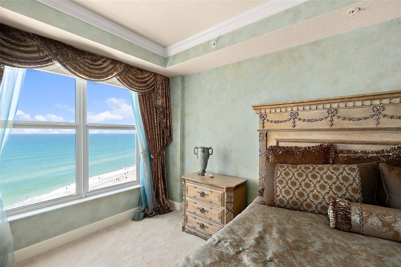 2403 S ATLANTIC AVENUE, #1008, Daytona Beach Shores, FL 32118 High ceilings