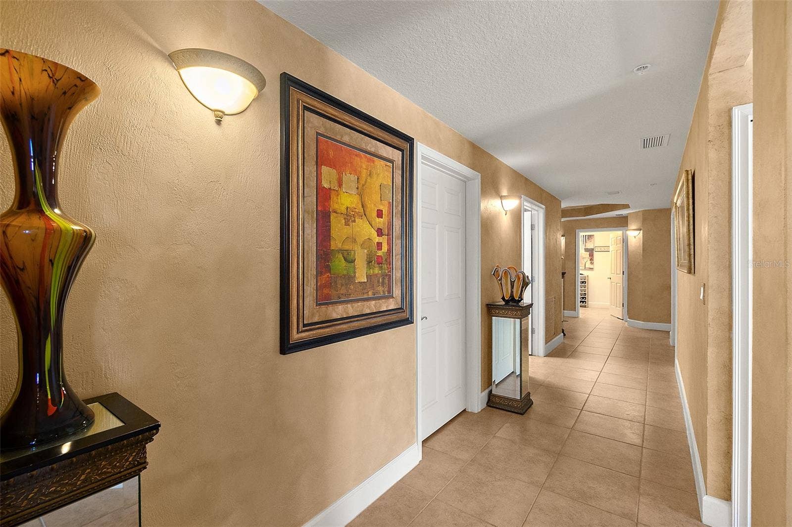 2403 S ATLANTIC AVENUE, #1008, Daytona Beach Shores, FL 32118 Gallery walkway
